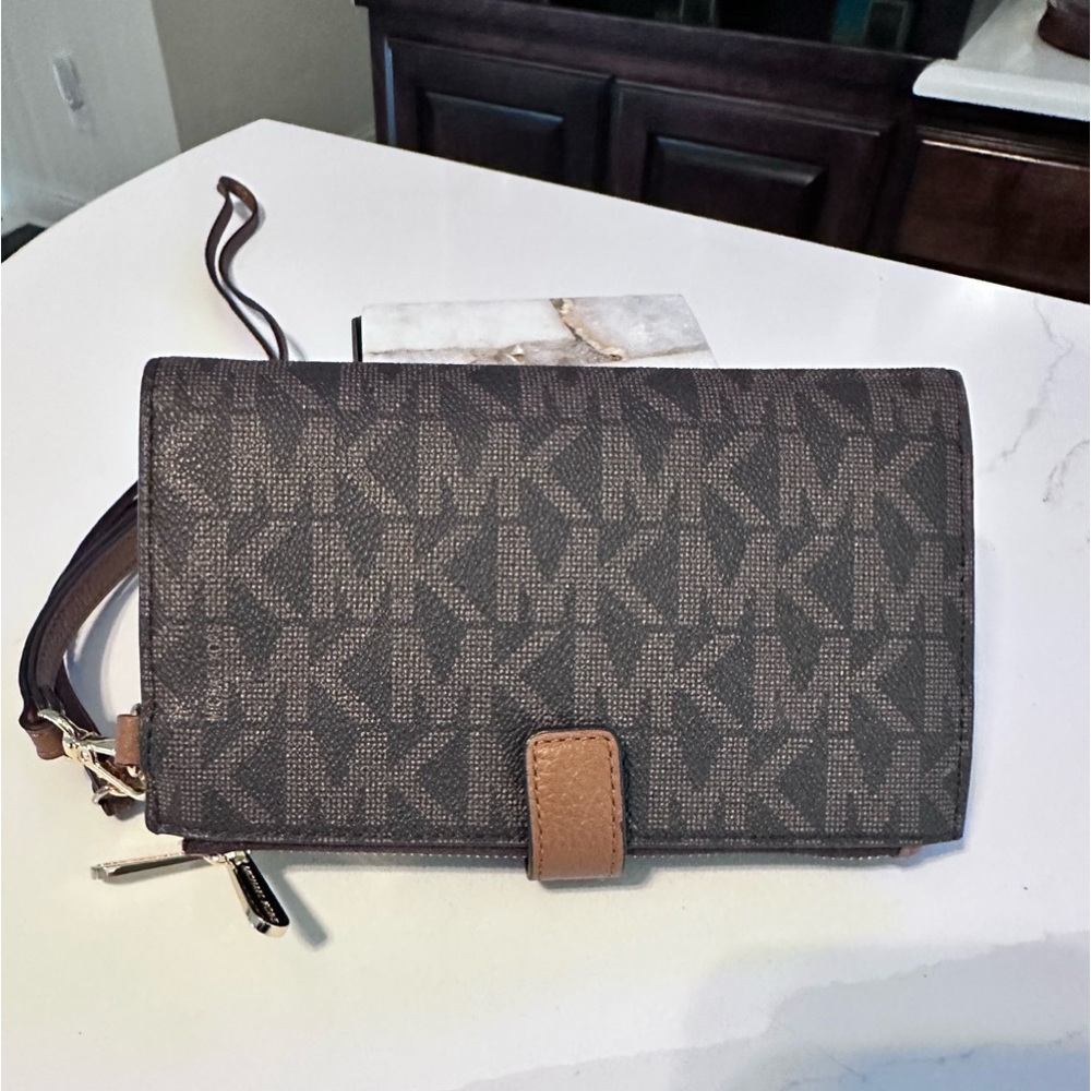 Michael Kors wristlet brown